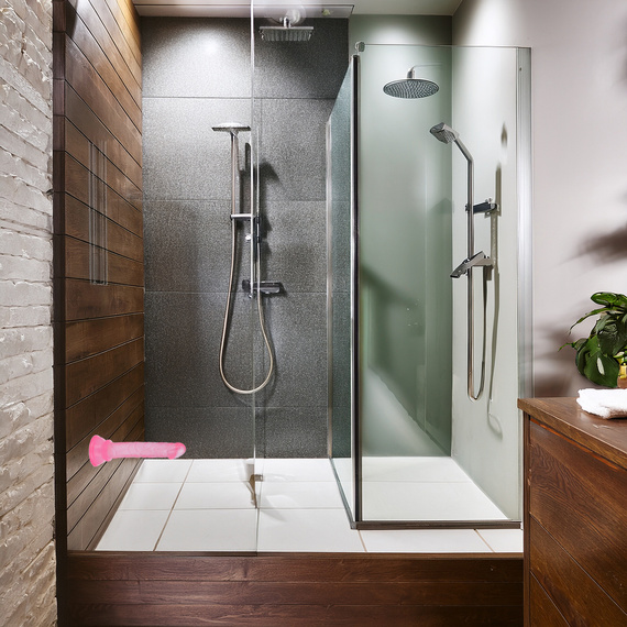 PENIS DILDO NA PRZYSSAWCE PLUG DO ANUSA I POCHWY GIĘTKI PRZYJEMNY W DOTYKU