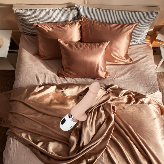 POSUWISTY WIBRATOR ROTACYJNY PODGRZEWANY NA PILOTA SEX MASZYNA Z PRZYSSAWKĄ